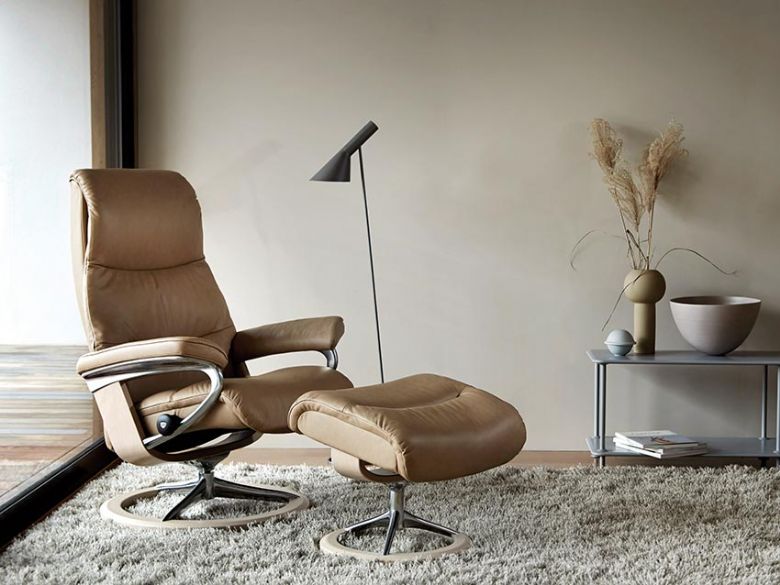 Stressless View Leather Chair with Signature Base in Paloma Sand