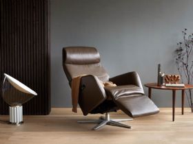 Stressless Scott available in a selection of leathers at Lee Longlands