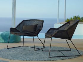 Breeze Lounge Chair Lifestyle 1
