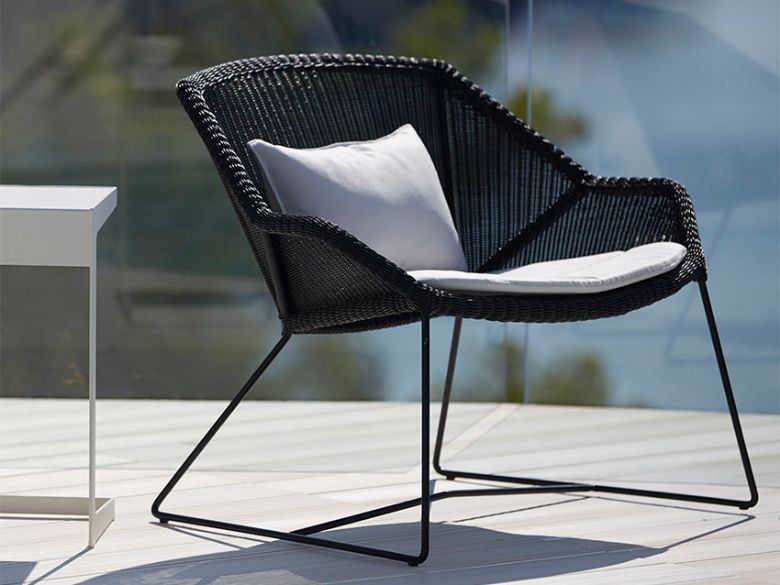 Breeze Lounge Chair Lifestyle 3