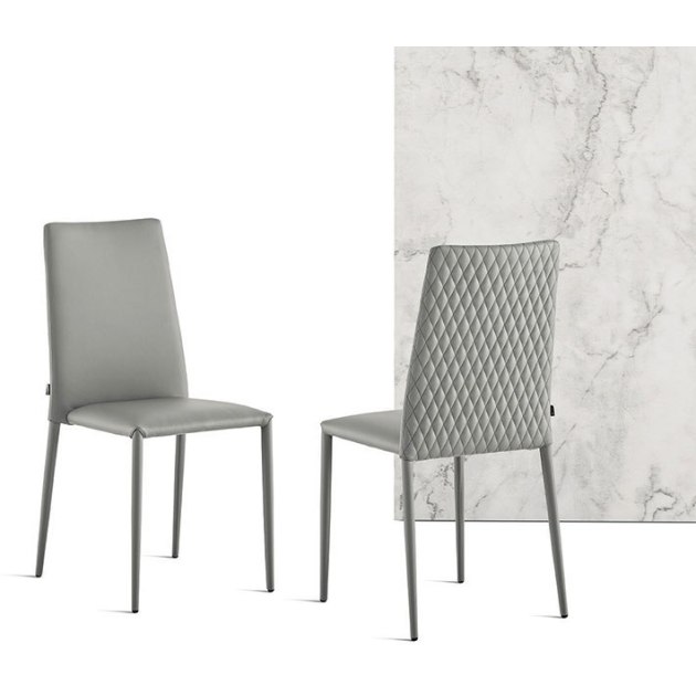 Malik Chair
