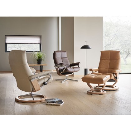 Stressless David Small Recliner Signature Small Chair & Stool Stressless David Small Recliner Signature Small Chair & Stool