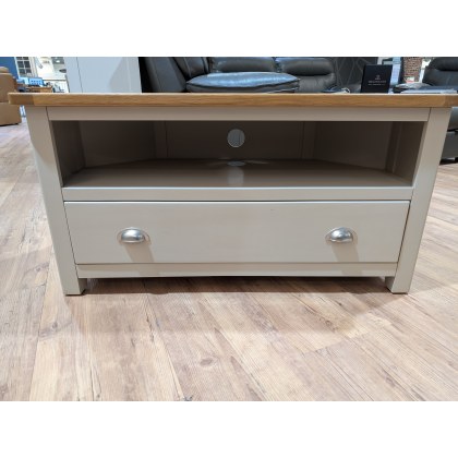 Hunningham, Corner TV Cabinet