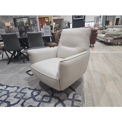 Myla, Swivel Chair