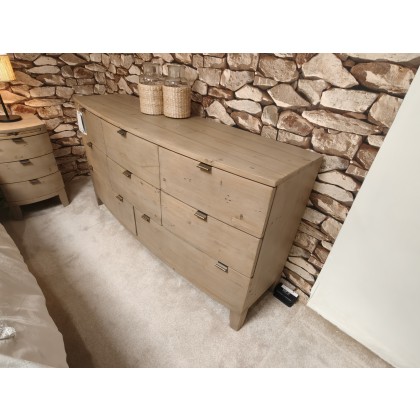 Baya 8 drawer wide chest