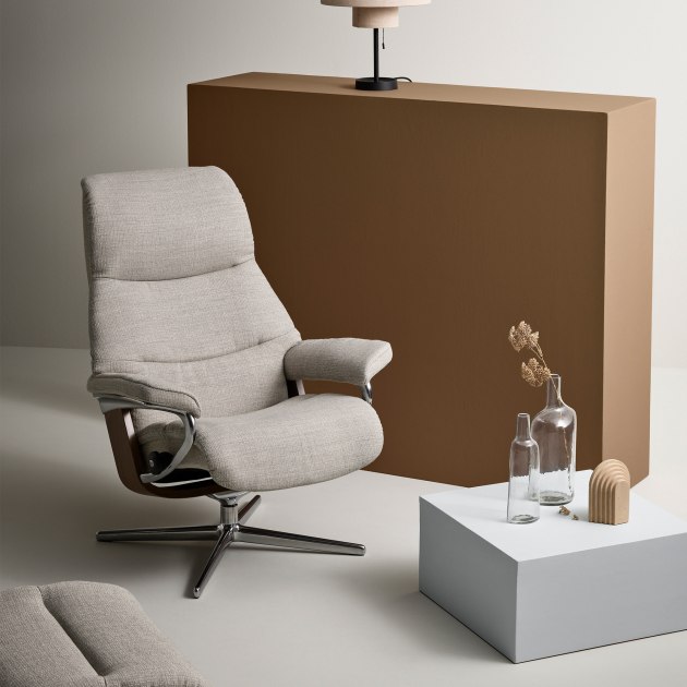 Stressless View Medium Cross Chair & Stool Stressless View Medium Cross Chair & Stool