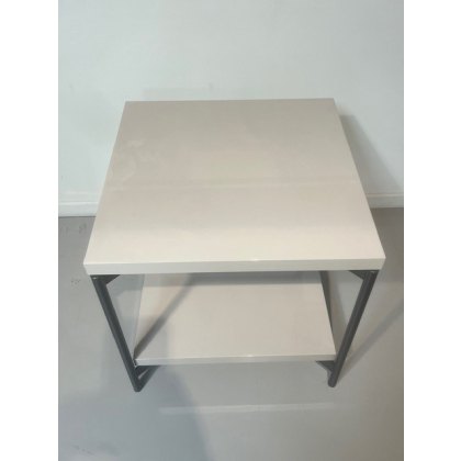Cyndia Lamp Table Cyndia Lamp Table
