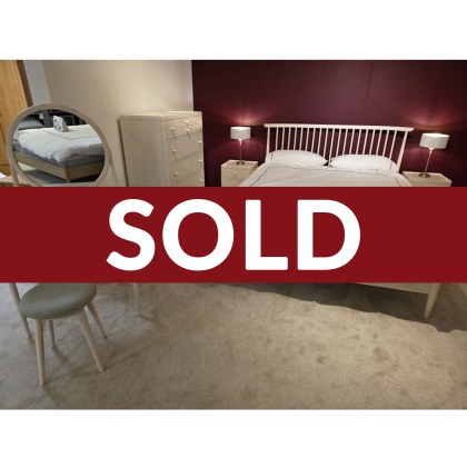ERCOL SALINA BED WITH DRESSING TABLE & STOOL ONLY ERCOL SALINA BED WITH DRESSING TABLE & STOOL ONLY