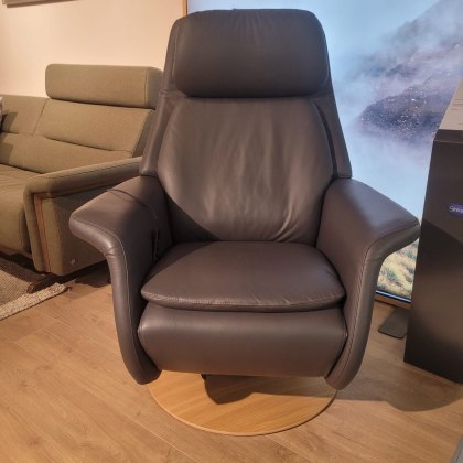 Stressless Sam Power Recliner with Heat & Massage Stressless Sam Power Recliner with Heat & Massage