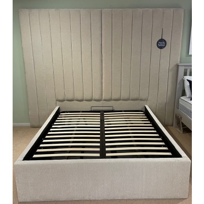 Blenheim 5' Manual Ottoman and Headboard