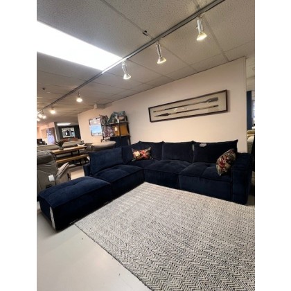 Alexander&James 5 Piece RHF or LHF Corner Group