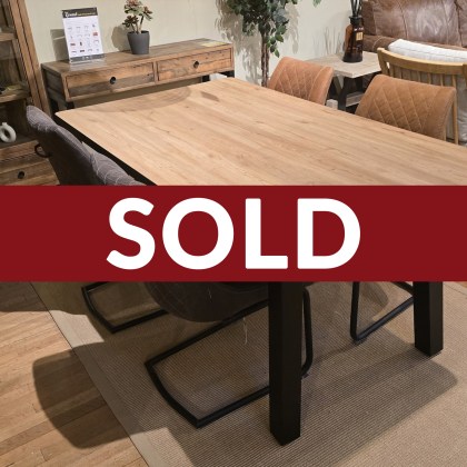 Avalox Dining Table with 2x Anthracite Armin Chair & 2x Congac Armin Chair Avalox Dining Table with 2x Anthracite Armin Chair & 2x Congac Armin Chair