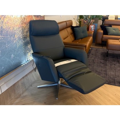 Stressless - Scott Cirrus HEAT + MASSAGE Electric Rclining Leather Chair Stressless - Scott Cirrus HEAT + MASSAGE Electric Rclining Leather Chair