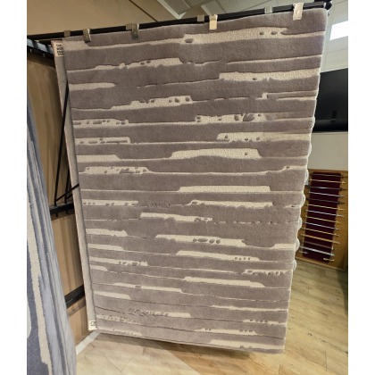 LUXURY DESIGNER HAND-TUFTED RUG 180 X 120 CMS LUXURY DESIGNER HAND-TUFTED RUG 180 X 120 CMS