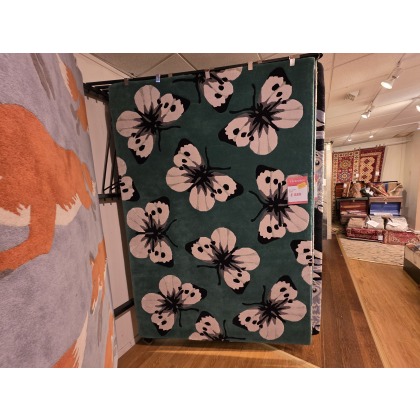 NATURE LUXURY HAND-TUFTED RUG 240 X 160 CMS NATURE LUXURY HAND-TUFTED RUG 240 X 160 CMS