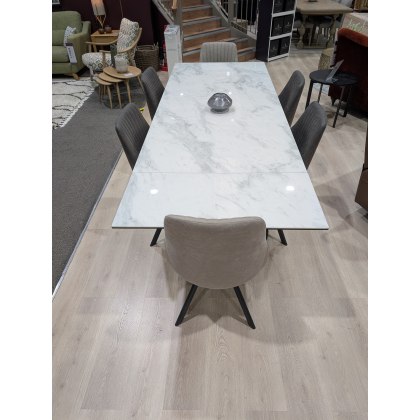 Francesca, Extending Dining Table (white) with 6x Dallas Chairs