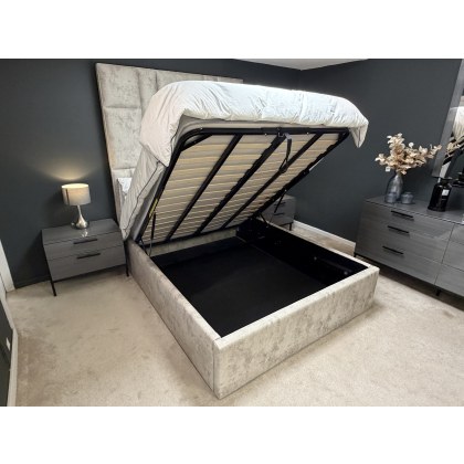 Grosvenor 5'0" ottoman bedframe with 200cms high headboard