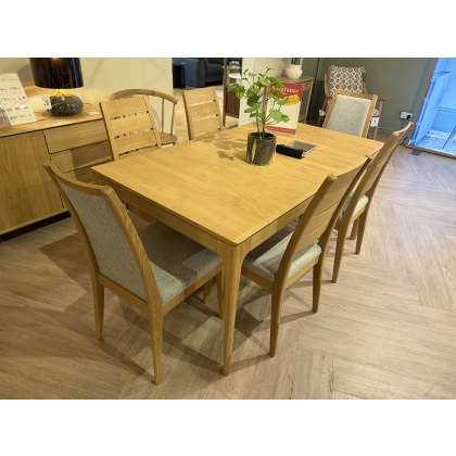 ERCOL ROMANA MEDIUM EXTENDING DINING TABLE WITH CHAIRS & BENCH SET