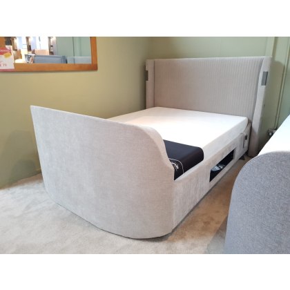 Luna 5'0 Dolby Surround Sound TV Bed