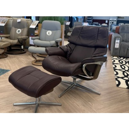Ekornes Reno Cross Chair & Stool in Noblesse
