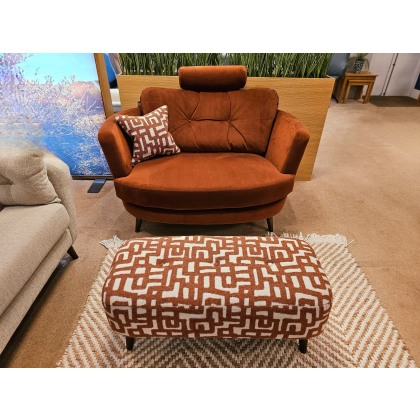 Lottie Cuddler & Footstool