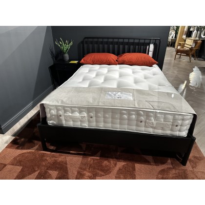 Wycombe Kingsize Spindal Black Bedframe