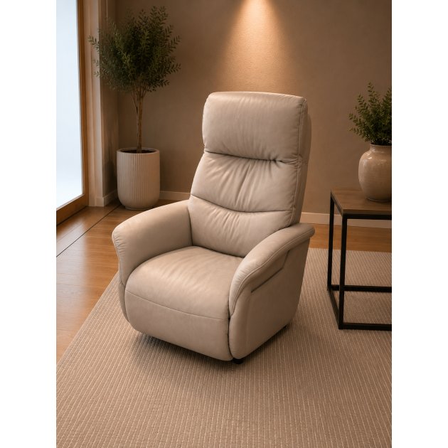 AZURE - Medium Manual Chair