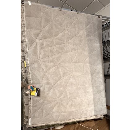 SILVER 3D TRIANGLES RUG 230 X 160 CMS