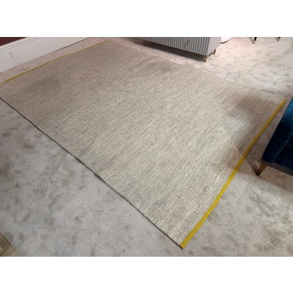 ROSA RUG 300 X 200CMS