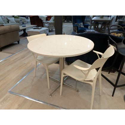 HND, Cortina Table with 2 x Kartell AI Chairs