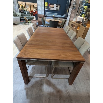 Multi-Flex veneer Table plus 6x Frenz Chairs