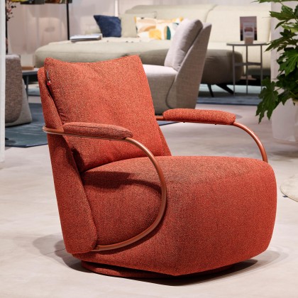 Rom Hugo King Swivel Armchair