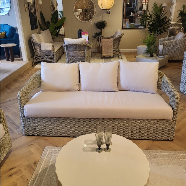 Hvar 3 seater and 2 x chairs Hvar 3 seater and 2 x chairs
