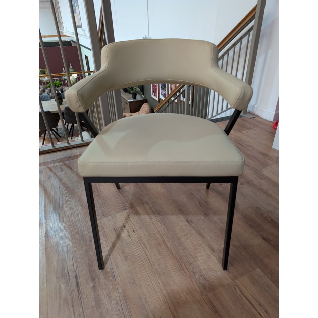 Freya, Matt Black Frame with Cream seat Freya, Matt Black Frame with Cream seat