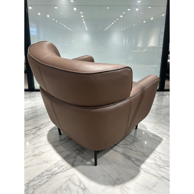 Dario Club Chair Brown Dario Club Chair Brown