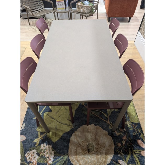 Nardi, Piave 160x90cm Table with 6x Cassia Borgogna Chairs Nardi, Piave 160x90cm Table with 6x Cassia Borgogna Chairs