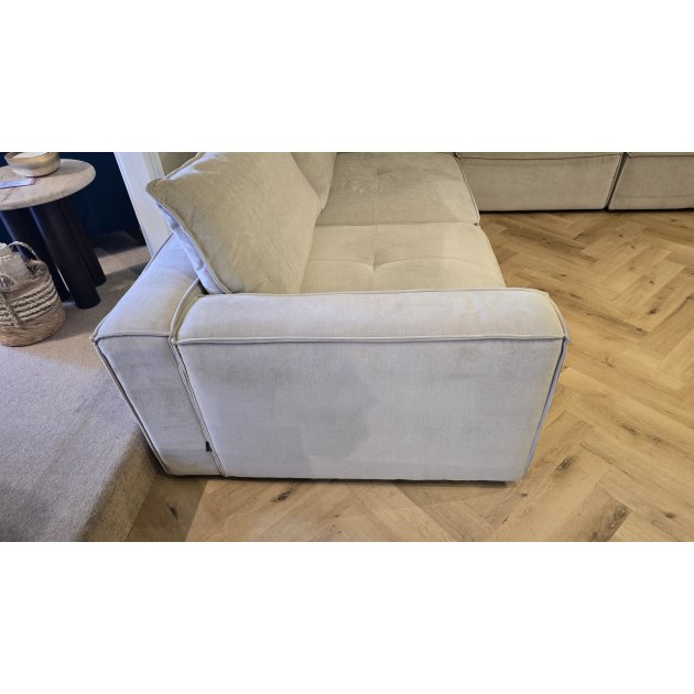 Serento Corner Group