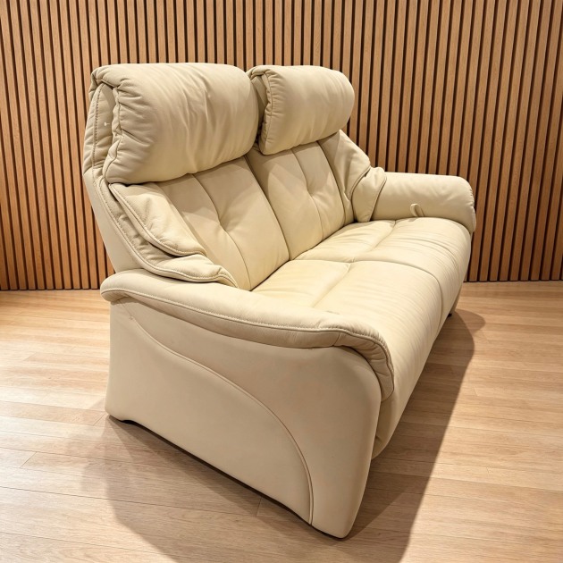 Himolla Chester 2 seater Cumuly Sofa