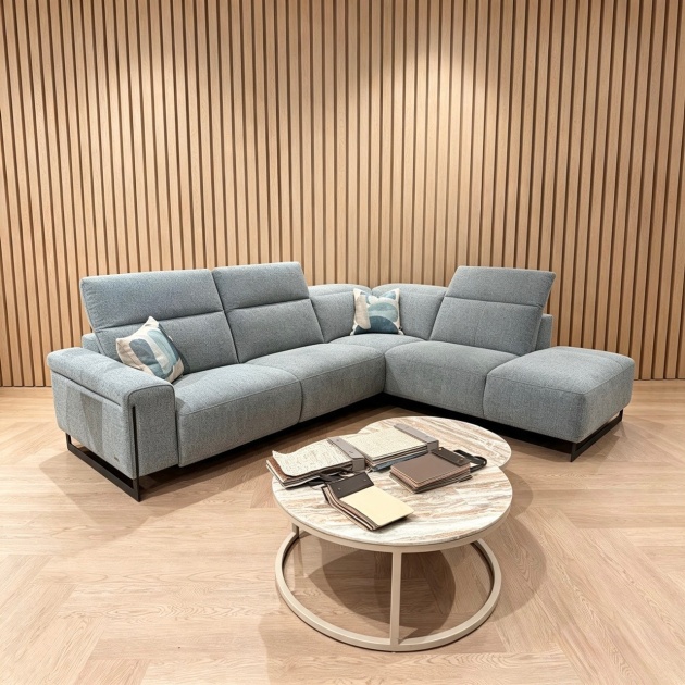 Empoli LAF 2 seater recliner & RAF Chaise