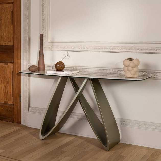 Quinn Console Table