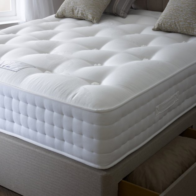 Middleton Ortho 1000 King Natural Pocket Mattress Middleton Ortho 1000 King Natural Pocket Mattress