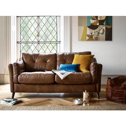 Oakmore Snuggler Chair