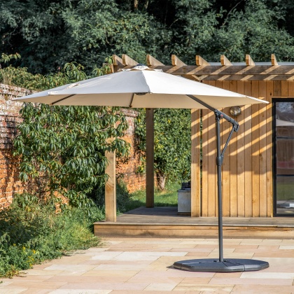 Vazzano 3m Cantilever Parasol | Cream Vazzano 3m Cantilever Parasol | Cream