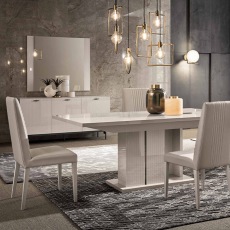 2.50 Extending Table & 4 Cyndia Chairs 2.50 Extending Table & 4 Cyndia Chairs