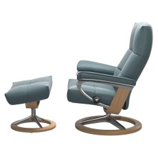 Stressless David Medium Signature Chair & Stool - Promo