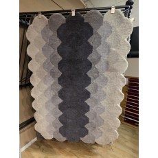 HIVE RUG 170 X 120CMS