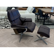 Ekornes Reno Cross Chair & Stool in Noblesse