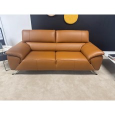 NICOLETTI MOLVENO 2.5 SEATER SOFA IN LEATHER