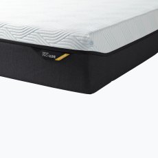 Tempur Pro Luxe 30cm SmartCool - Medium/Firm Double Mattress Tempur Pro Luxe 30cm SmartCool - Medium/Firm Double Mattress
