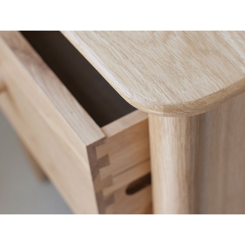Ercol Teramo Bedside Cabinet | Solid Oak Bedside Table | Lee Longlands
